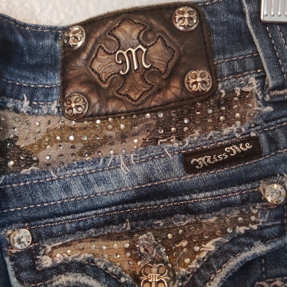 Miss Me Denim Distressed Sequined jeans Size 30 - Picture 2 of 16